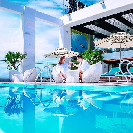 Le Hoang Beach Hotel Danang Extérieur photo