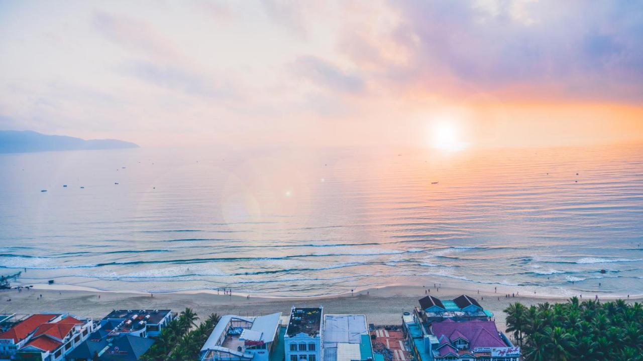 Le Hoang Beach Hotel Danang Extérieur photo