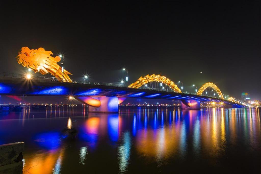Le Hoang Beach Hotel Danang Extérieur photo