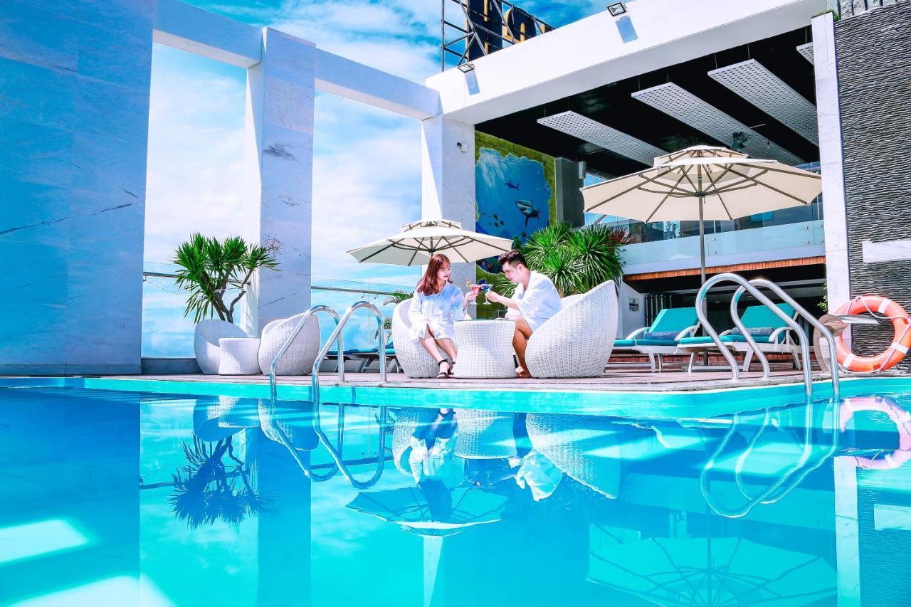 Le Hoang Beach Hotel Danang Extérieur photo
